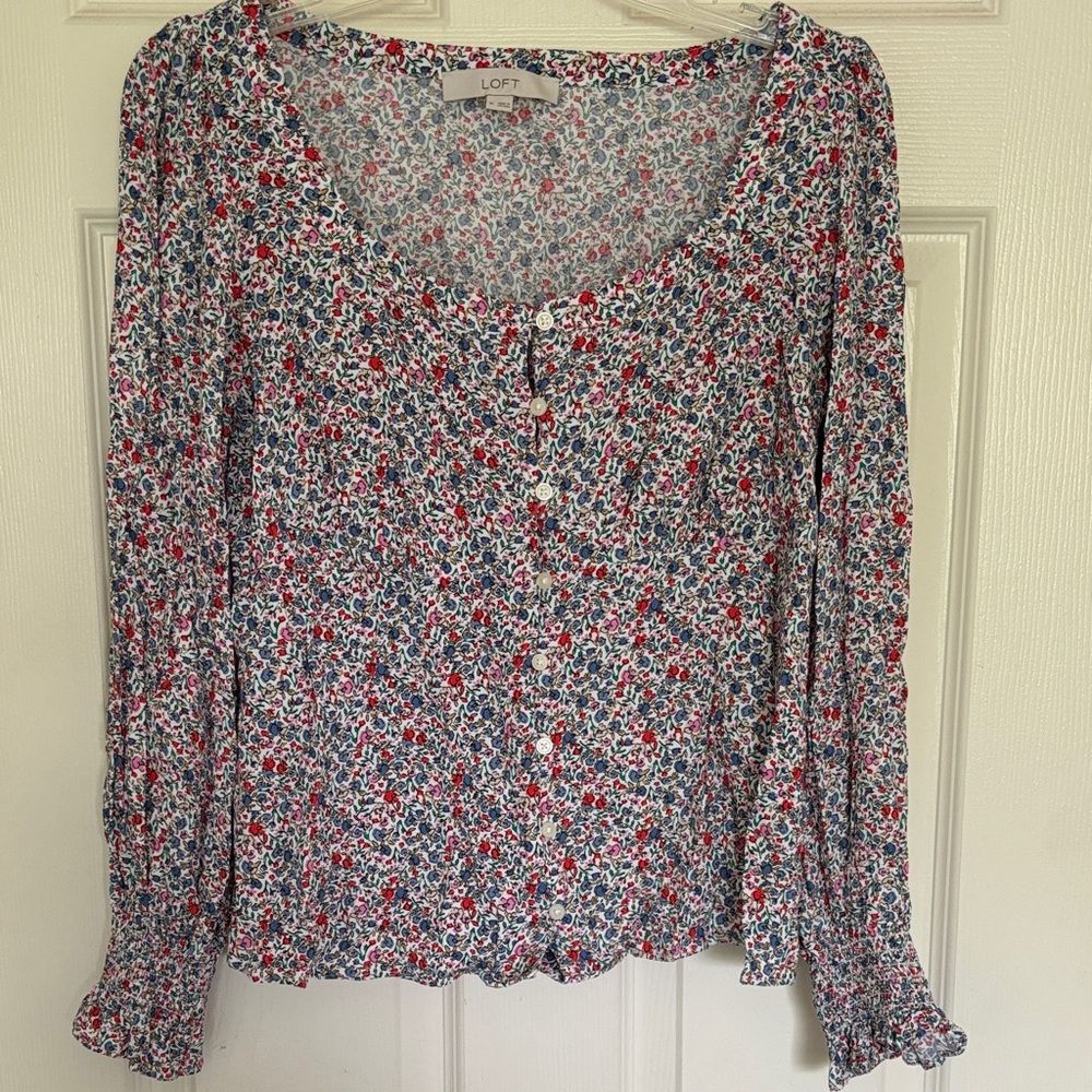LOFT Floral Button-Front Scoop Neck Blouse in White, Red & Blue